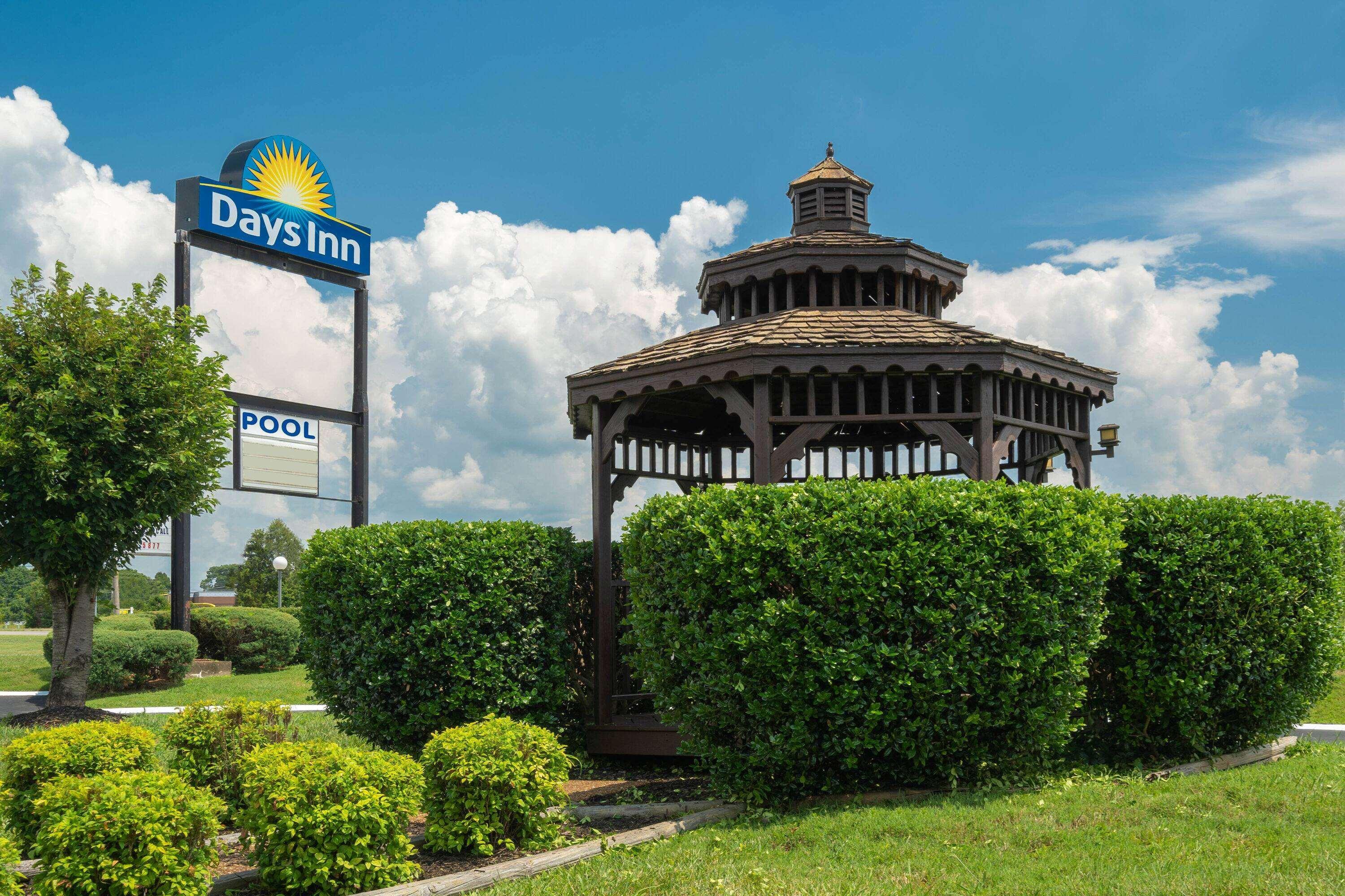 Days Inn By Wyndham Clarksville Tn Exterior photo